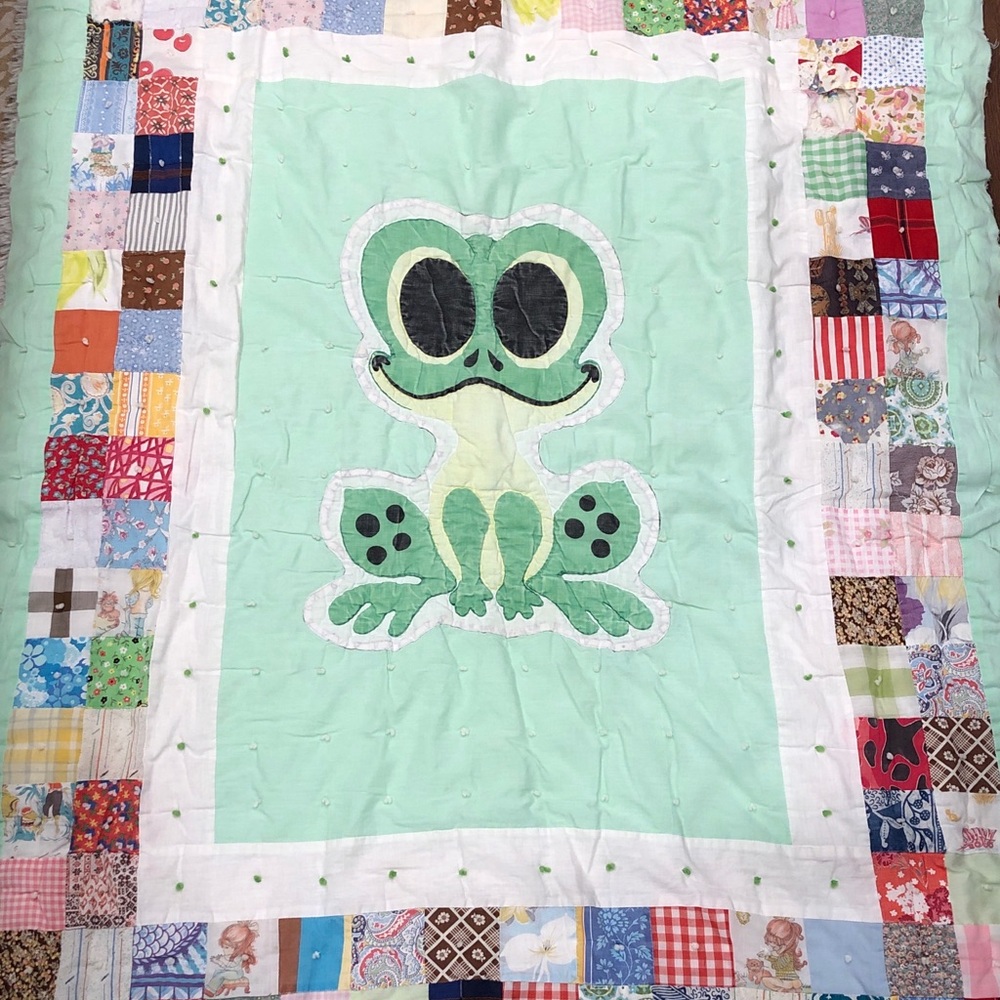VINTAGE BABY QUILT